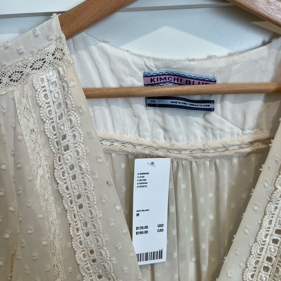 🆕 Urban Outfitters Kimchi Blue Bliss Embellished Bell sleeve Dress Size M - Picture 7 of 7